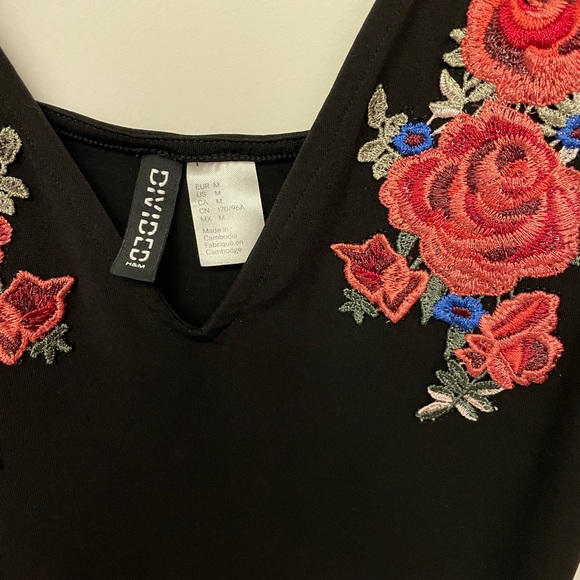 Black Body Suit with Embroidery Roses - Picture 3 of 4